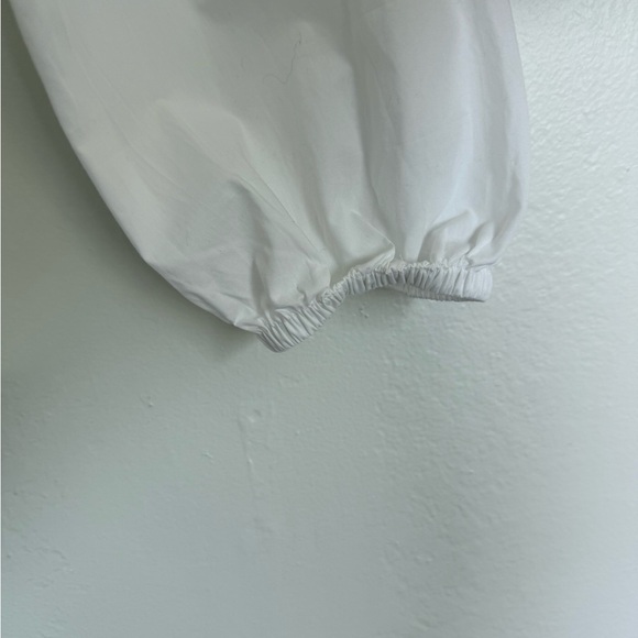 Flower detail JCrew blouse NWT - Picture 3 of 7